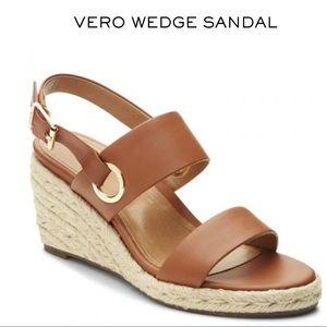 Vionic Vero Wedge Sandal size 10